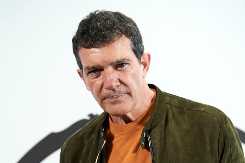 Antonio Banderas considera "un horror" la situación de bloqueo que atraviesa el buque de Open Arms Antonio Banderas considera "un horror" la situación de bloqueo que atraviesa el buque de Open Arms
