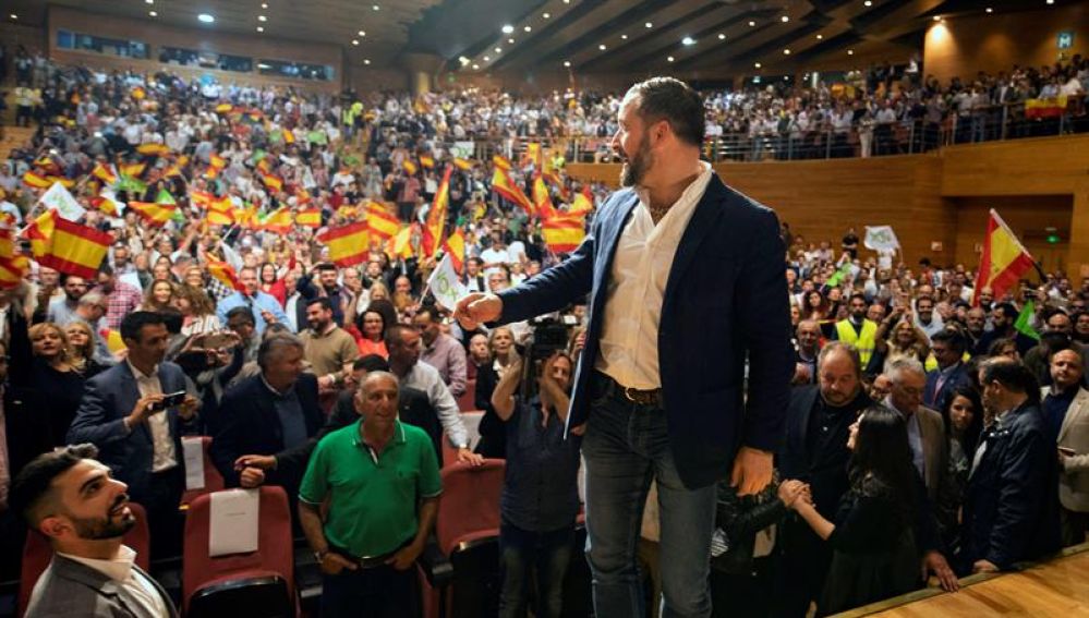 Santiago Abascal en un acto de campaña electoral