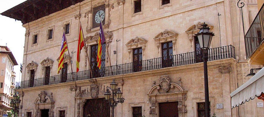 Fachada del ayuntamiento de Palma.