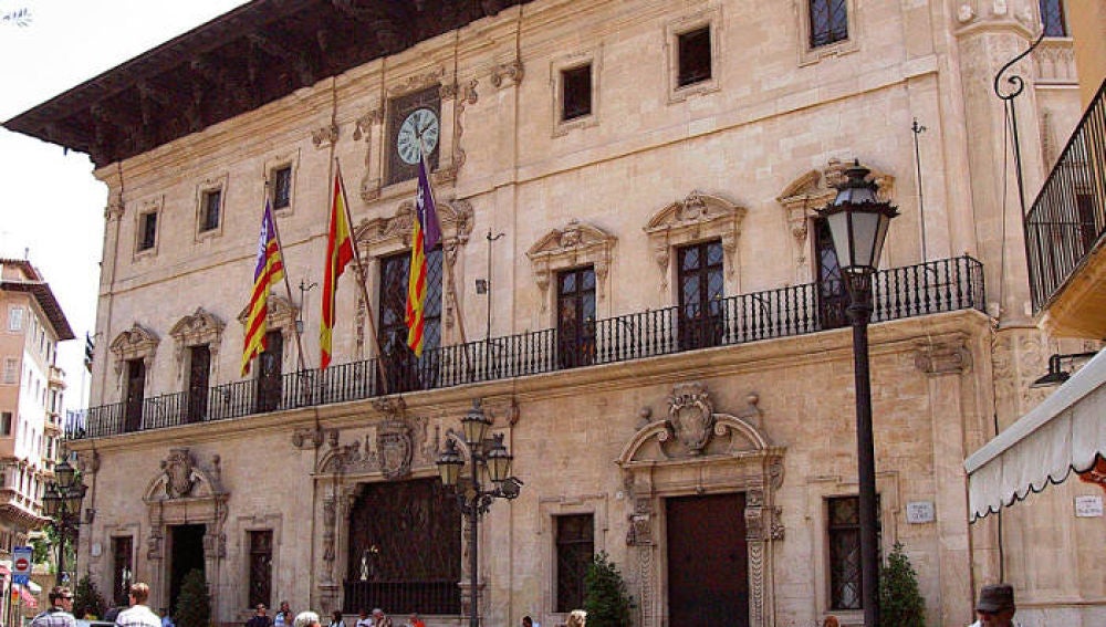 Fachada del ayuntamiento de Palma.