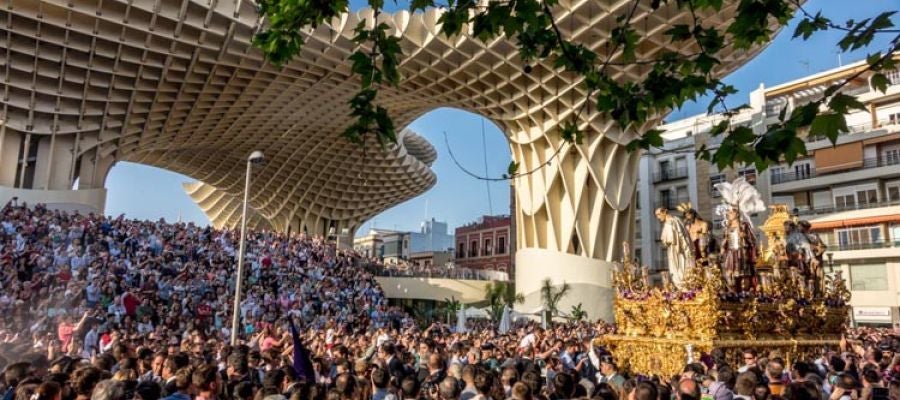Procesión en Sevilla. Procesión en Sevilla.