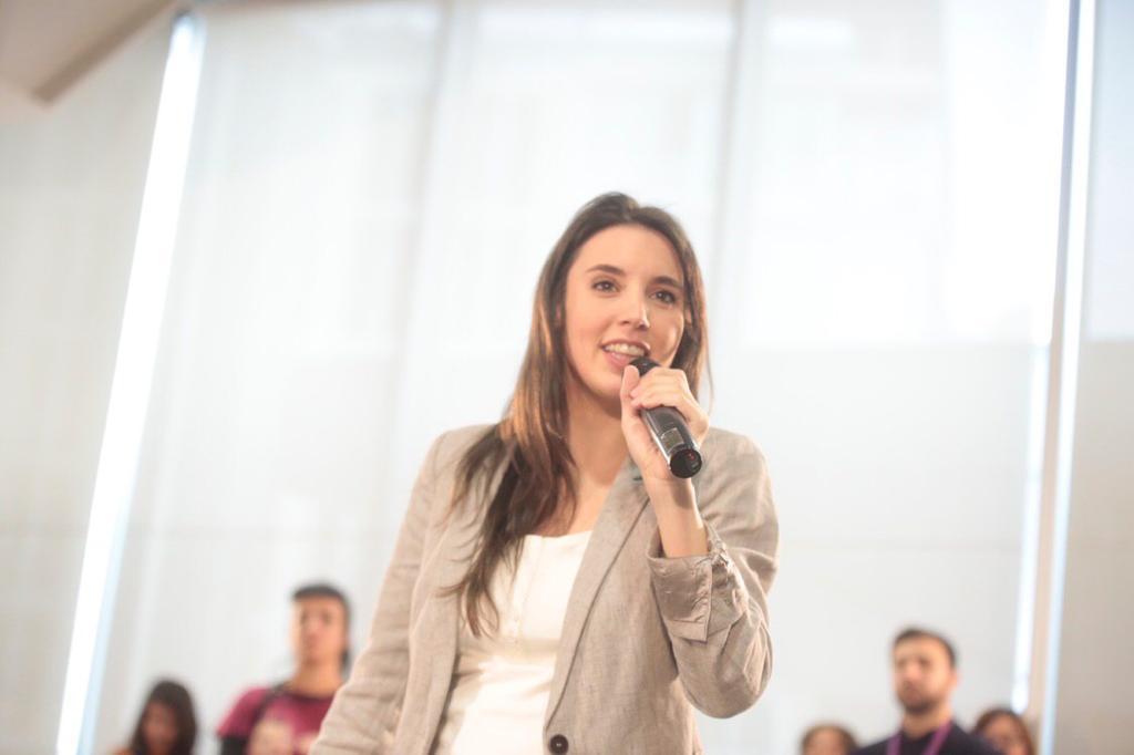 Irene Montero subraya que hay que "negociar todo" con el PSOE: programas y equipos Irene Montero subraya que hay que "negociar todo" con el PSOE: programas y equipos