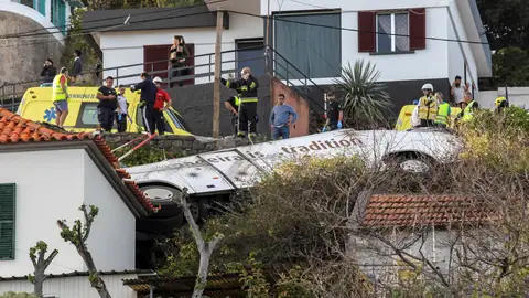 Autobús siniestrado en Madeira Autobús siniestrado en Madeira