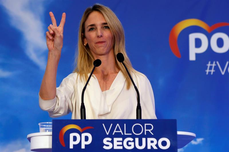 La España en el limbo: Cayetana Álvarez de Toledo copa las portadas en la prensa La España en el limbo: Cayetana Álvarez de Toledo copa las portadas en la prensa