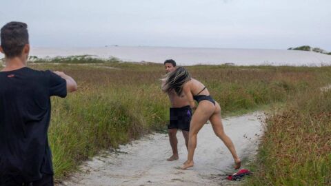 Luchadora de MMA da una paliza a un acosador