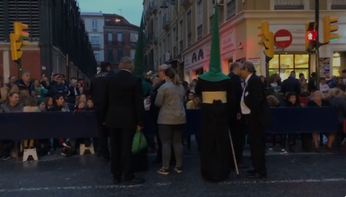 Niegan el paso a la Vera+Cruz para refugiar al Cristo de la lluvia Niegan el paso a la Vera+Cruz para refugiar al Cristo de la lluvia