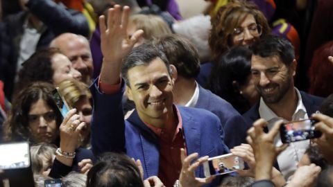 Pedro Sánchez en un acto electoral en Alicante