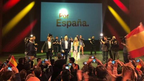 Santiago Abascal en un acto de campa&ntilde;a de Vox