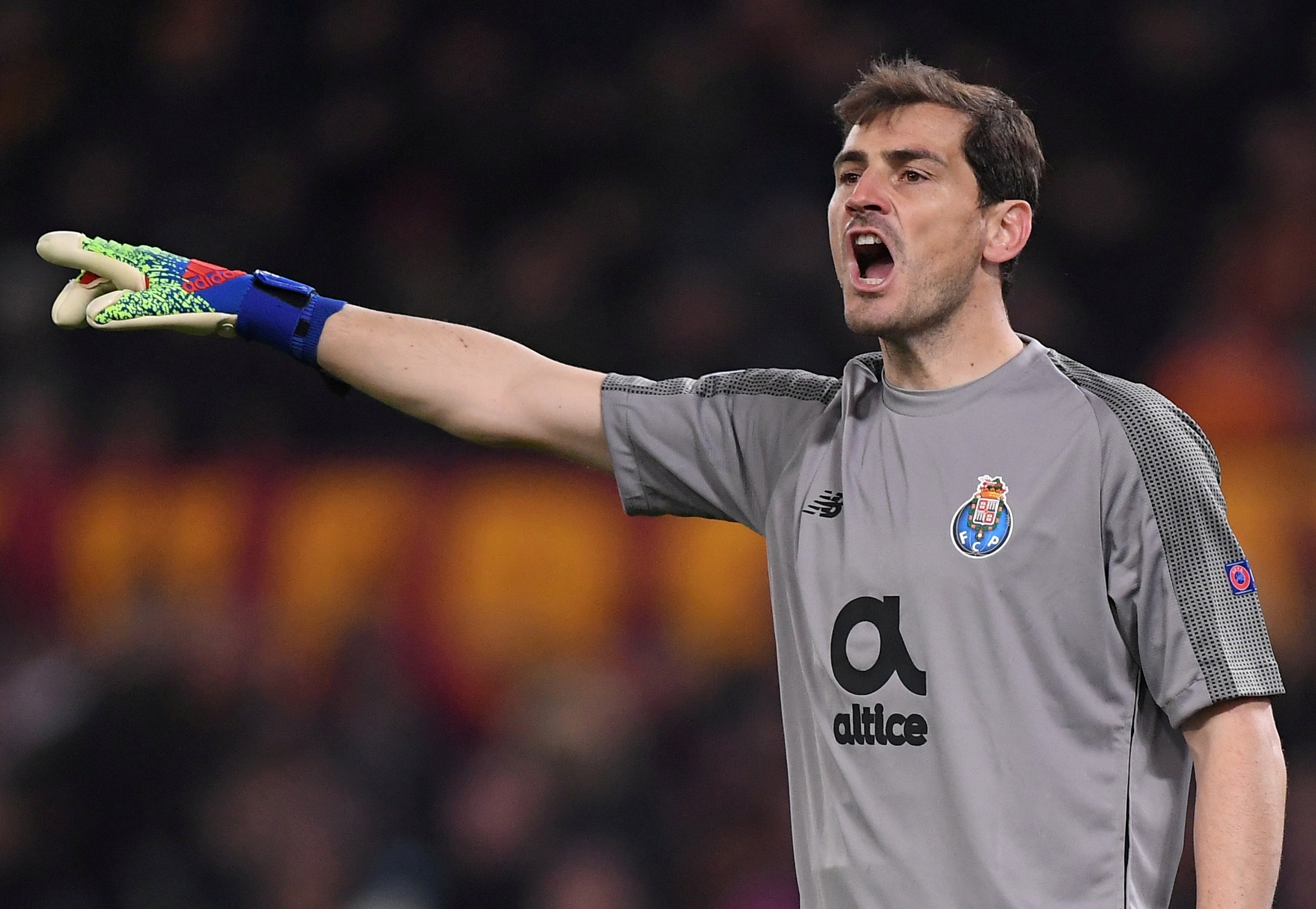El diario 'Record' publica que Casillas habría decidido retirarse El diario 'Record' publica que Casillas habría decidido retirarse