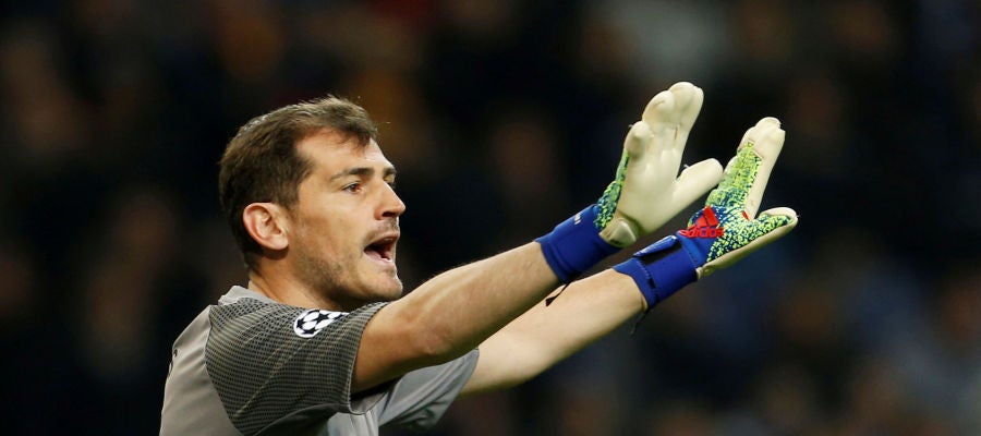 Iker Casillas, durante un partido Iker Casillas, durante un partido