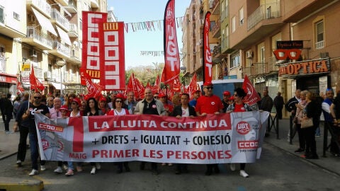 Cabecera de la manifestaci&oacute;n del 1 de mayo en Elche.