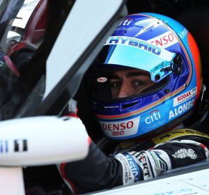 El piloto español Fernando Alonso El piloto español Fernando Alonso