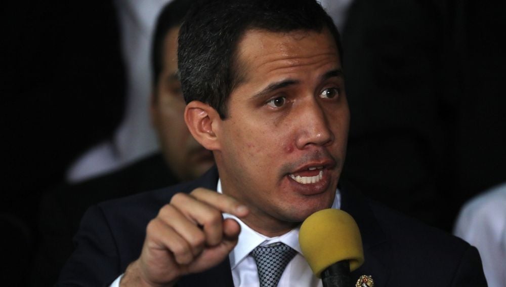 Juan Guaidó mantiene abierta la opción de una intervención militar en Venezuela Juan Guaidó mantiene abierta la opción de una intervención militar en Venezuela