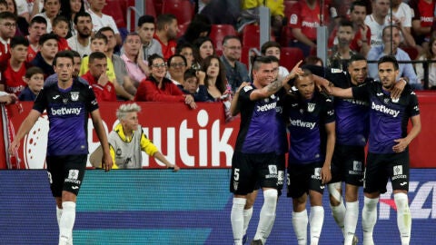 El Legan&eacute;s celebra un gol