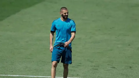 Karim Benzema entrenando en Valdebebas Karim Benzema entrenando en Valdebebas