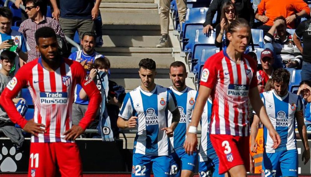 El Espanyol celebra uno de sus goles ante el Atlético de Madrid
