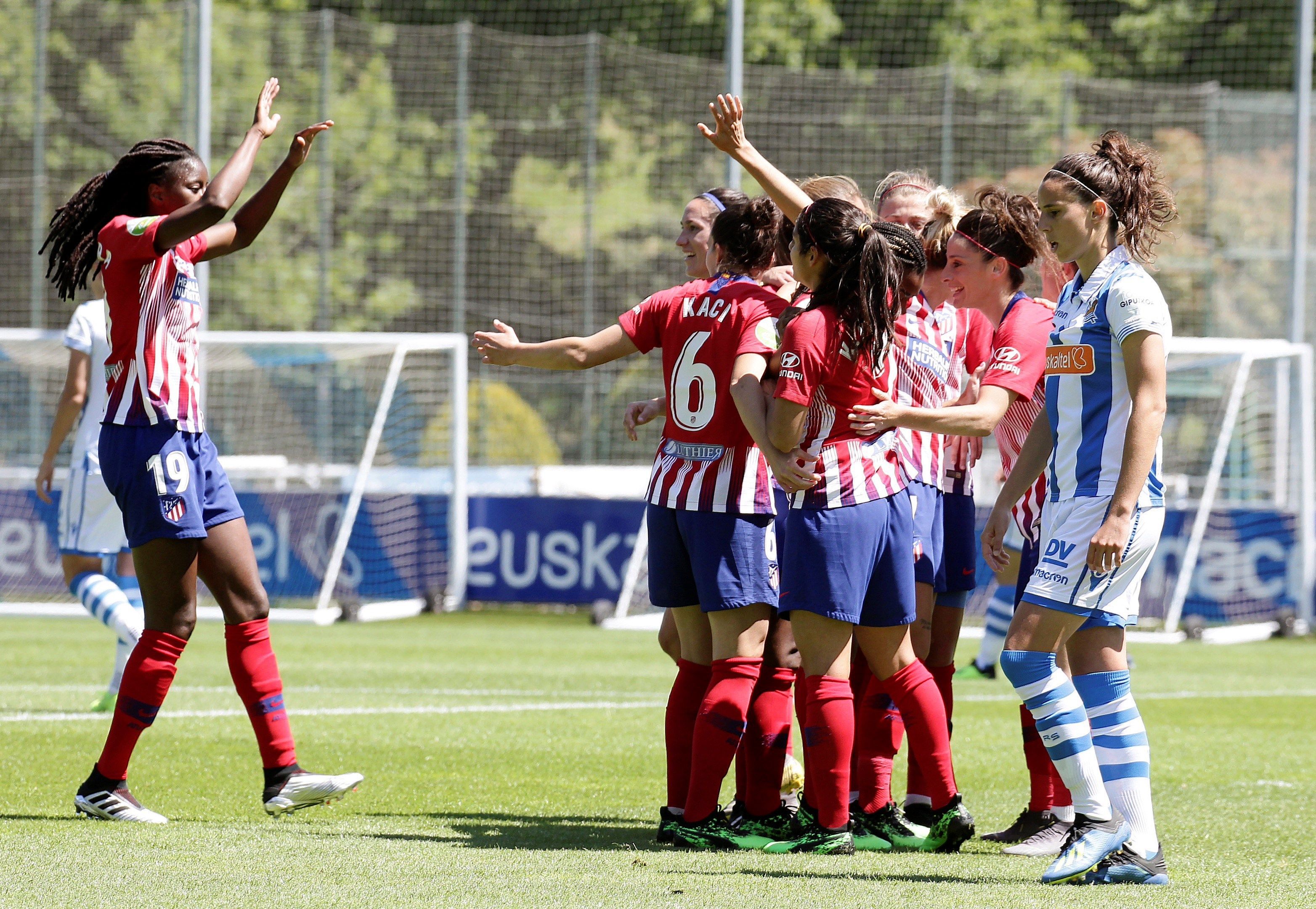 El Atlético de Madrid, campeón de la Liga femenina de fútbol tras ganar a la Real Sociedad El Atlético de Madrid, campeón de la Liga femenina de fútbol tras ganar a la Real Sociedad