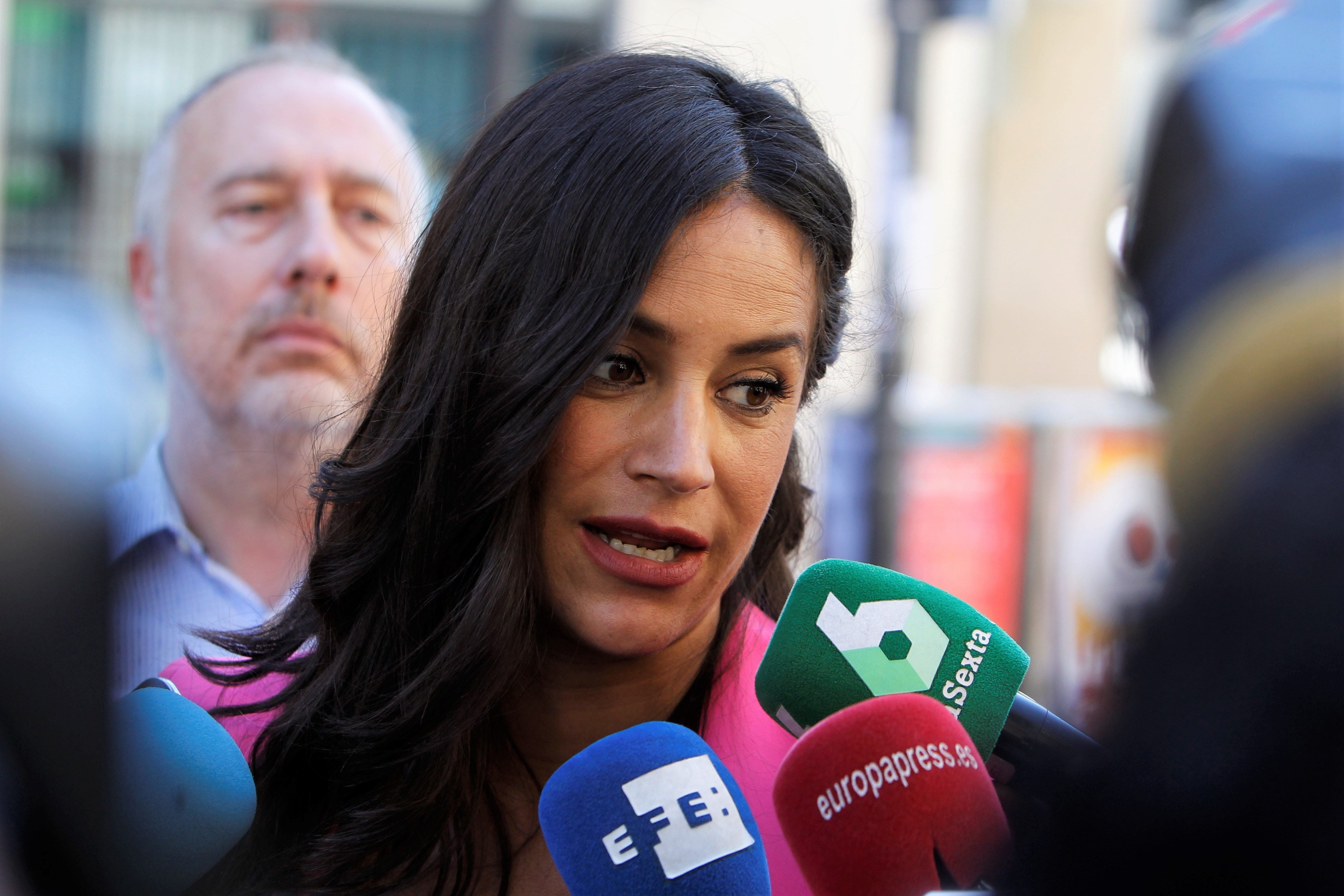 Begoña Villacís da a luz a una niña y ambas se encuentran "muy bien" Begoña Villacís da a luz a una niña y ambas se encuentran "muy bien"