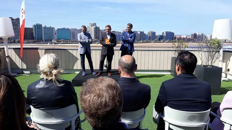Presentación de la candidatura de Ciudadanos Gijón Terraza del Complejo Buenavista (Gijón)