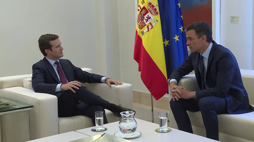 Tertulia: Cataluña y Venezuela marcan la charla entre Sánchez y Casado Tertulia: Cataluña y Venezuela marcan la charla entre Sánchez y Casado