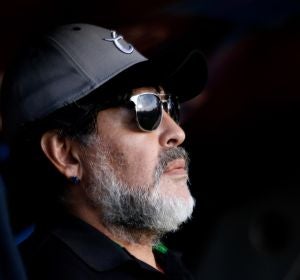 Maradona en el banquillo Maradona en el banquillo