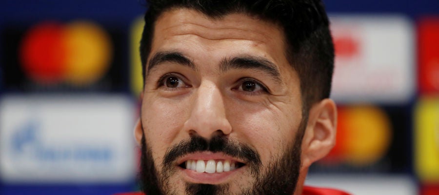 Luis Suárez, durante su comparecencia ante los medios Luis Suárez, durante su comparecencia ante los medios