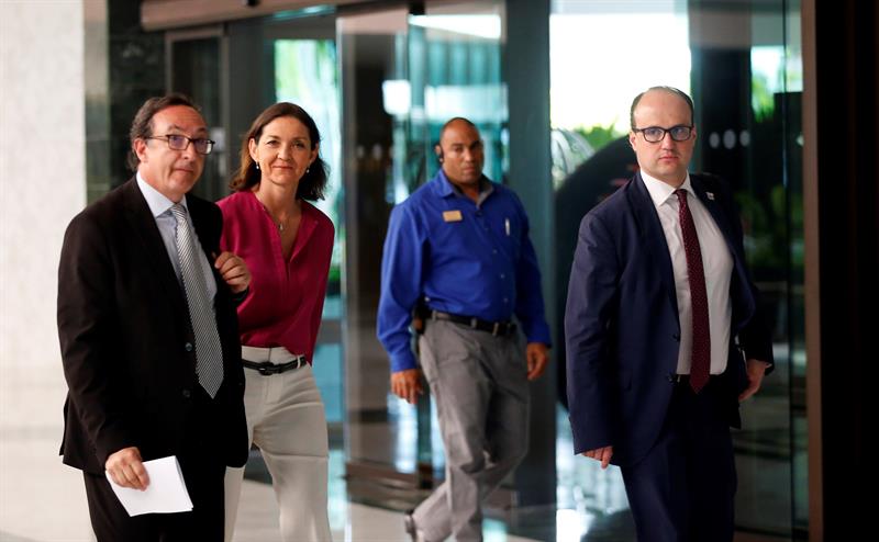 La Brújula de la economía: El apoyo del Gobierno a las empresas españolas en Cuba frente a la ley Helms-Burton La Brújula de la economía: El apoyo del Gobierno a las empresas españolas en Cuba frente a la ley Helms-Burton
