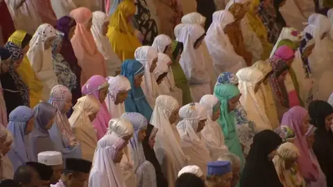 Ya es Ramadán y millones de musulmanes lo celebran en todo el mundo Ya es Ramadán y millones de musulmanes lo celebran en todo el mundo