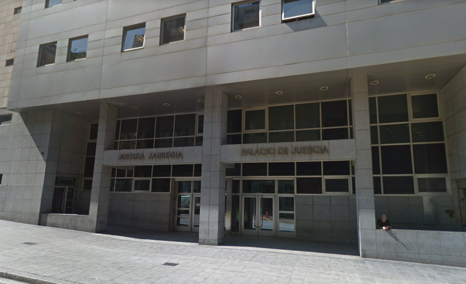 Prisión permanente revisable para la madre que asesinó a su hija de 9 años tras drogarla y asfixiarla Prisión permanente revisable para la madre que asesinó a su hija de 9 años tras drogarla y asfixiarla