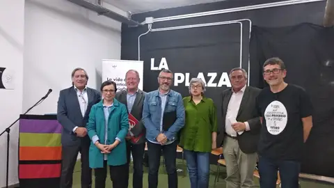 Mas de Niebla presenta a los candidatos electorales su Carta Ciudadana Acto en "La Plaza" de Mar de Niebla