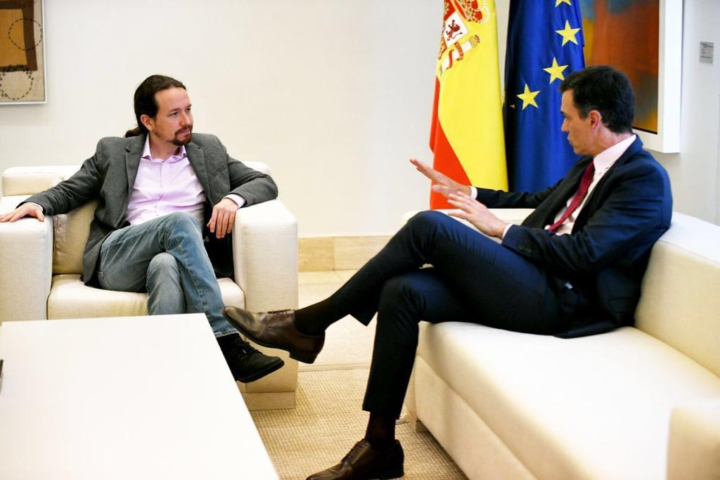 Tertulia: Sánchez e Iglesias acercan posturas en La Moncloa y Rivera dice "no" Tertulia: Sánchez e Iglesias acercan posturas en La Moncloa y Rivera dice "no"
