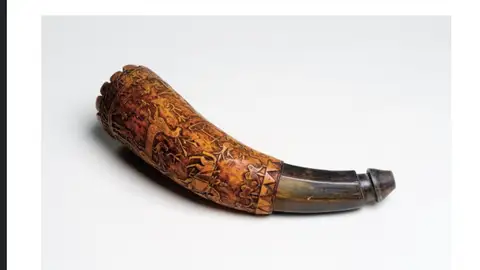 Frasco de polvora, peza do mes Frasco de polvora, peza do mes