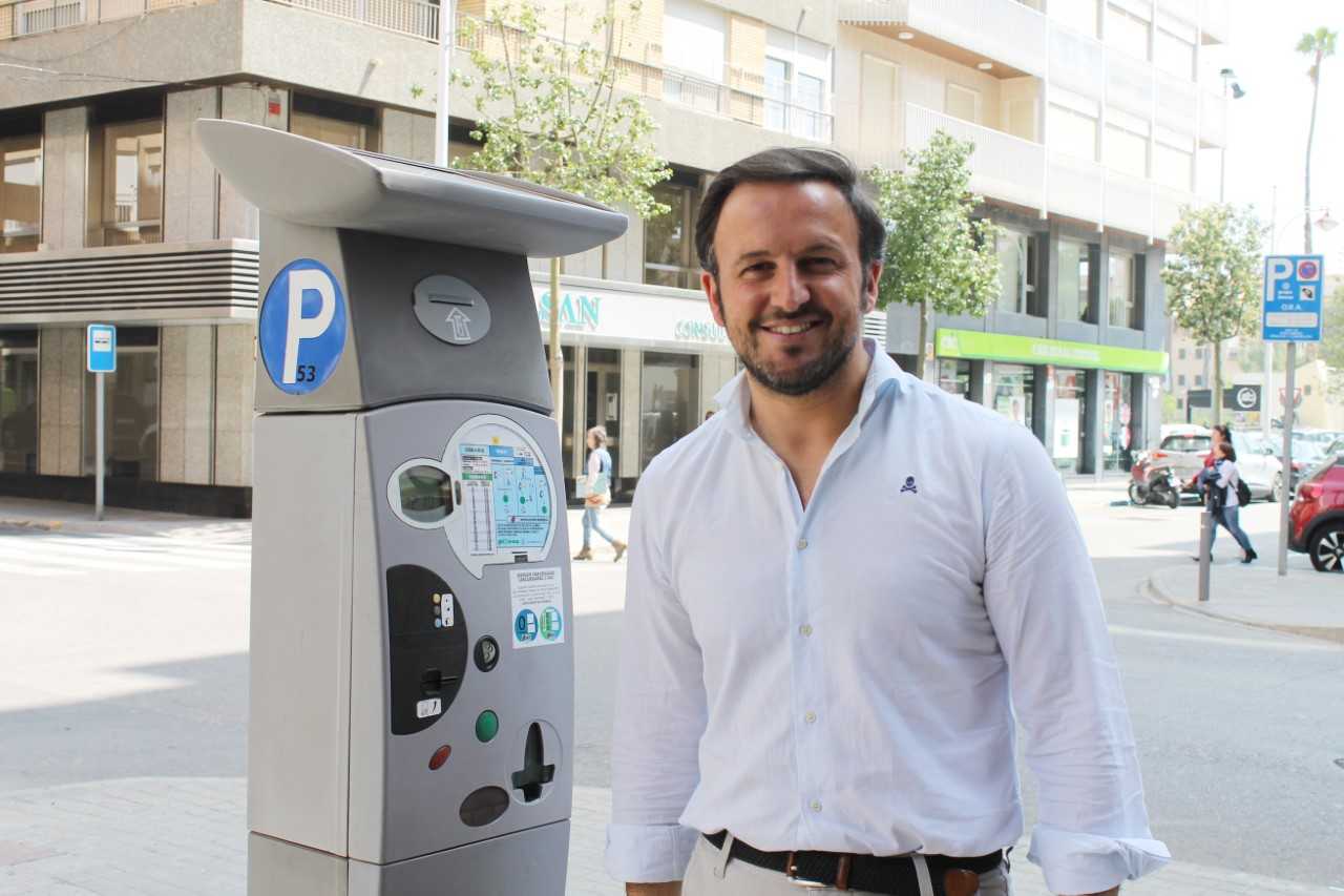 El PP de Elche plantea una tarjeta de la ORA para autónomos y su gratuidad temporal como medida para impulsar el comercio El PP de Elche plantea una tarjeta de la ORA para autónomos y su gratuidad temporal como medida para impulsar el comercio