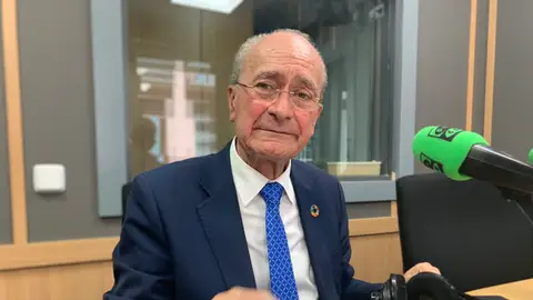 Francisco de la Torre, en Málaga en la Onda Atiende la llamada de los oyentes, en MELO