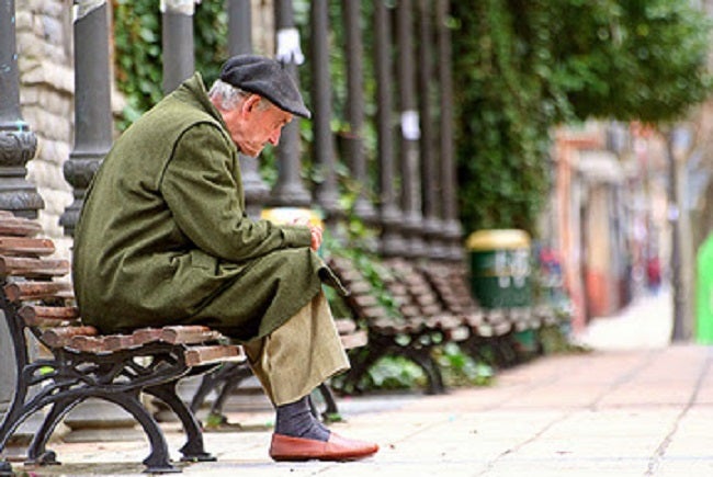 "La gente cuando está sola se va apagando" "La gente cuando está sola se va apagando"