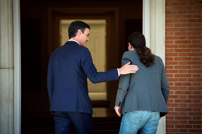 El PSOE niega que Sánchez dijera a Iglesias que quiere el apoyo de PP y Cs: "No es la realidad" El PSOE niega que Sánchez dijera a Iglesias que quiere el apoyo de PP y Cs: "No es la realidad"