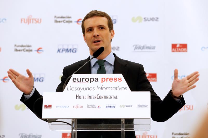 Casado usa la derrota del Barça como simil electoral: "Nos queda una segunda parte para remontar y es el 26M" Casado usa la derrota del Barça como simil electoral: "Nos queda una segunda parte para remontar y es el 26M"