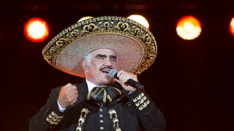 El cantante mexicano Vicente Fern&aacute;ndez
