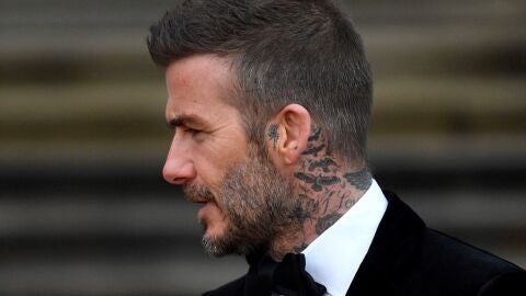 David Beckham no podr&aacute; conducir durante seis meses