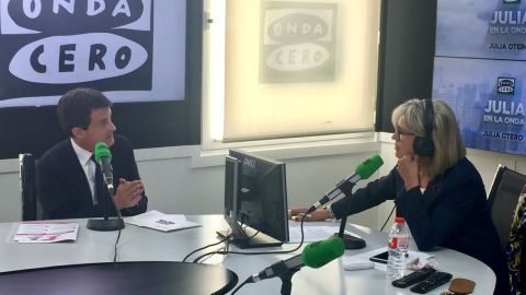 Manuel Valls en Julia en la onda