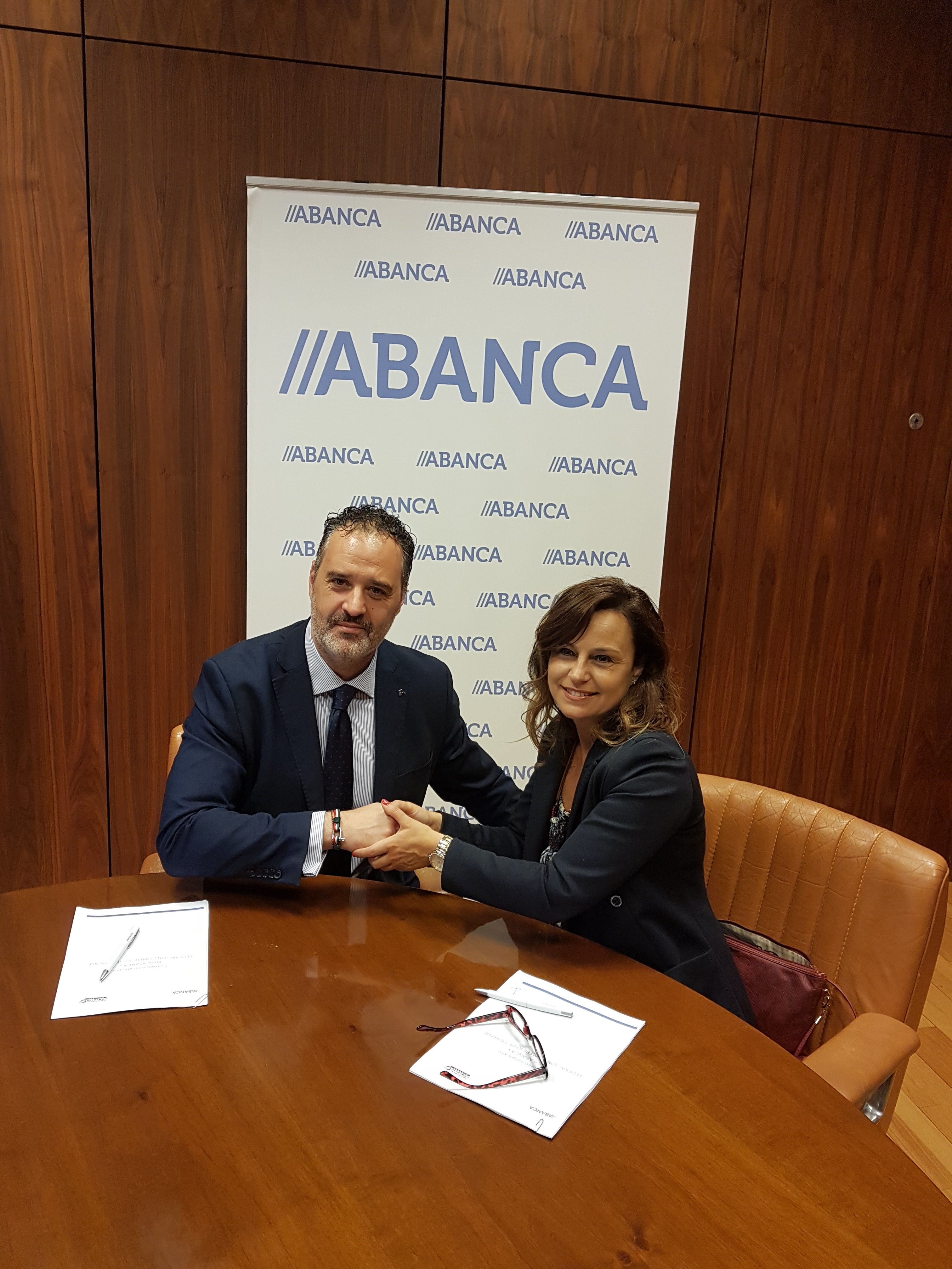 ABANCA e a Federación de Comercio de Ourense únense para impulsar o comercio na provincia ABANCA e a Federación de Comercio de Ourense únense para impulsar o comercio na provincia