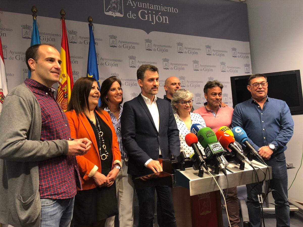 Más de Uno Gijón 09/05/2019 con Ana Fierro Más de Uno Gijón 09/05/2019 con Ana Fierro