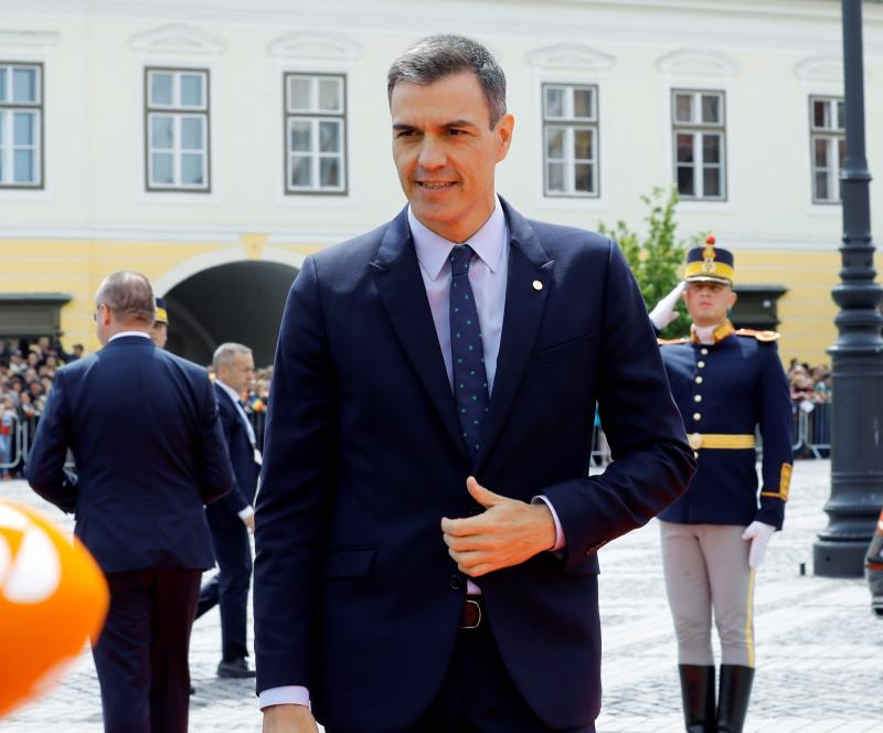 Sánchez pide a ERC que reflexione sobre su veto a Iceta: "Es un mal comienzo" Sánchez pide a ERC que reflexione sobre su veto a Iceta: "Es un mal comienzo"