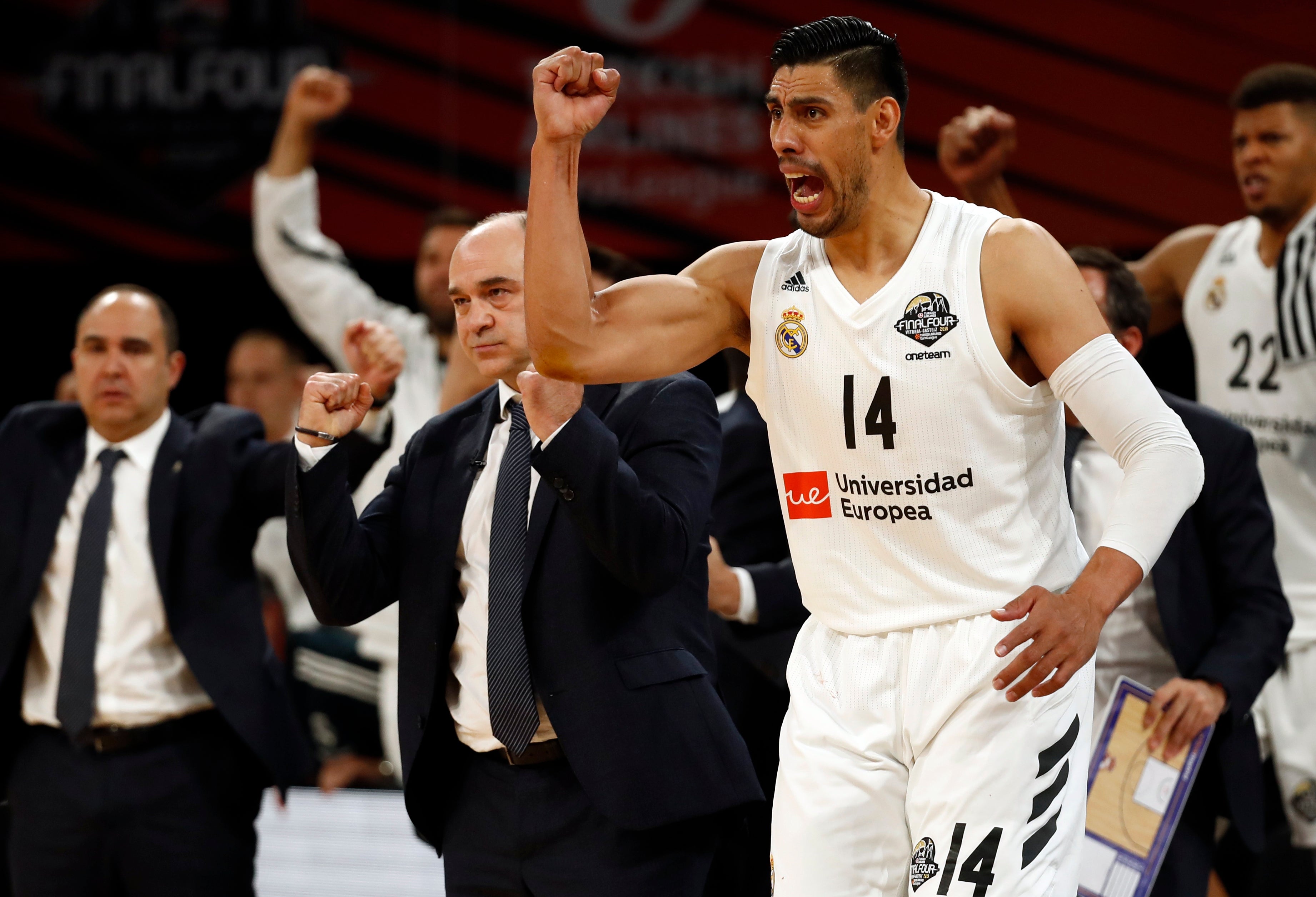 Gustavo Ayón: "Era un riesgo forzar ir a la NBA" Gustavo Ayón: "Era un riesgo forzar ir a la NBA"