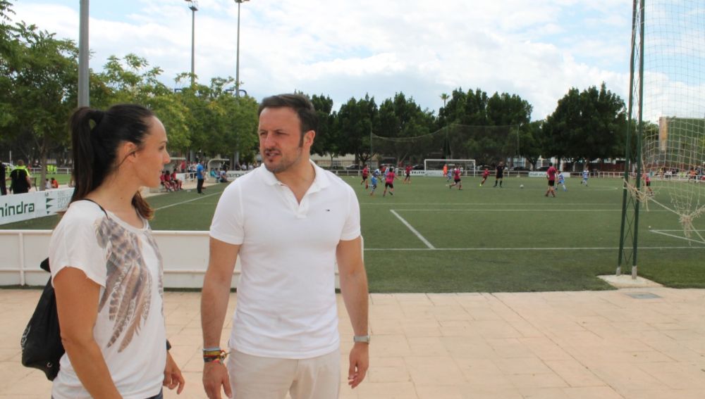 Llanos Trigueros y Pablo Ruz en la Ciudad Deportiva de Elche.