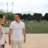 Llanos Trigueros y Pablo Ruz en la Ciudad Deportiva de Elche. Llanos Trigueros y Pablo Ruz en la Ciudad Deportiva de Elche.