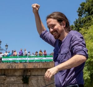 Iglesias, a sus críticos: Es preferible gobernar a darse "golpes en el pecho" Iglesias, a sus críticos: Es preferible gobernar a darse "golpes en el pecho"
