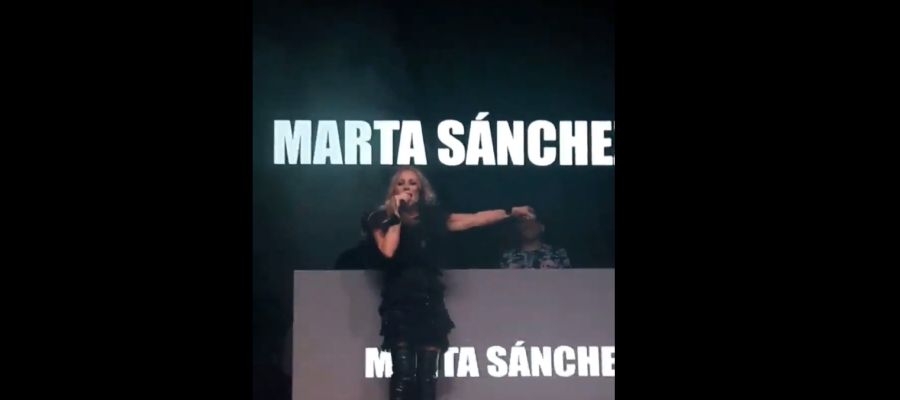 Marta Sánchez durante el concierto Marta Sánchez durante el concierto