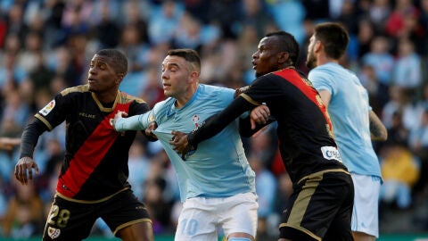 Aspas, ante Uche Agbo