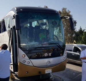 Imagen del autobús dañado por la explosión Imagen del autobús dañado por la explosión